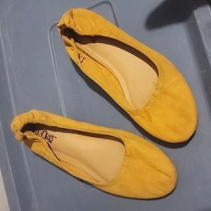 Brash Women's Abby Gold (Mustard Yellow) Faux Suede Long Vamp Scrunch Heel Shoe